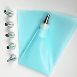 Silicone Icing Piping Cream Pastry Bag + Stainless Steel Nozzle