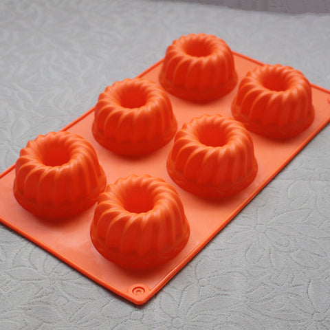 Silicone Bundt Muffin & Cake Molding Pan